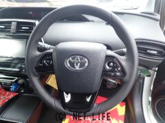 トヨタ プリウス