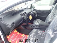 トヨタ プリウス