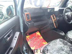 ダイハツ タフト