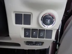 ダイハツ キャスト