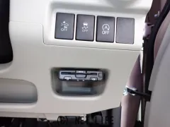 ダイハツ キャスト