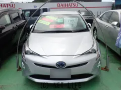 トヨタ プリウス
