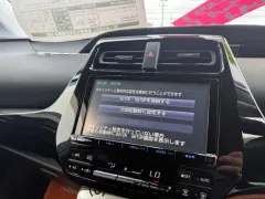 トヨタ プリウス