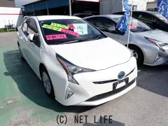 トヨタ プリウス