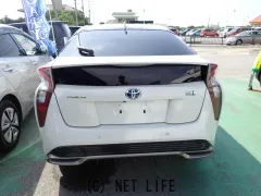 トヨタ プリウス