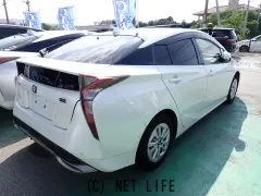 トヨタ プリウス