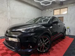 トヨタ C-HR