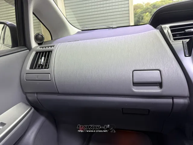 トヨタ プリウスα