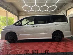 トヨタ ヴォクシー