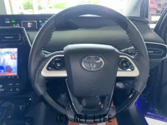 トヨタ プリウス