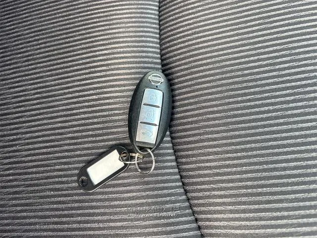 『TOTAL CAR SHOP FEEL』は、認証工場併設で整備もお任せください。法定点検記録簿付き☆詳細は『FEEL』の元気なスタッフまで→098-995-7141 日産 フーガ