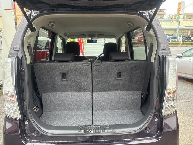 『TOTAL CAR SHOP FEEL』はナビ・オーディオも販売しております。 お気に入りの一台を見つけて下さい! ☆★☆詳細は『FEEL』の元気なスタッフまで →098-995-7141 スズキ ワゴンR