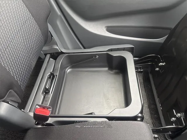 『TOTAL CAR SHOP FEEL』なら整備も板金塗装もお任せください!お客様のカーライフを充実サポート!!☆★☆詳細は『FEEL』の元気なスタッフまで →098-995-7141 スズキ ワゴンR