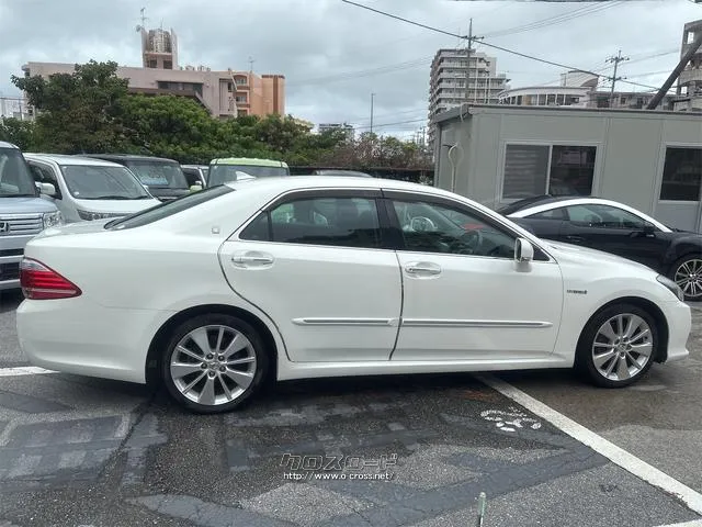 『TOTAL CAR SHOP FEEL』は、認証工場併設で整備もお任せください。法定点検記録簿付き☆詳細は『FEEL』の元気なスタッフまで→098-995-7141 トヨタ クラウンハイブリッド