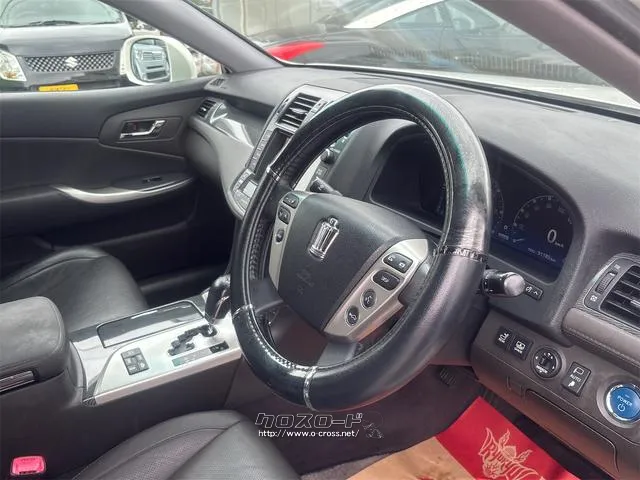 『TOTAL CAR SHOP FEEL』は、ハンドルカバーやアクセサリー、ホイール等の販売も充実!お客様のカーライフをサポート☆詳細は『FEEL』の元気なスタッフまで→098-995-7141 トヨタ クラウンハイブリッド