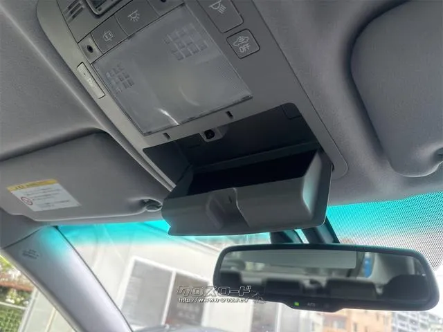 『TOTAL CAR SHOP FEEL』は車検も全力です!!整備や修理だけでもお気軽にお声掛け下さい!! ☆★☆詳細は『FEEL』の元気なスタッフまで →098-998-7141 トヨタ クラウンハイブリッド