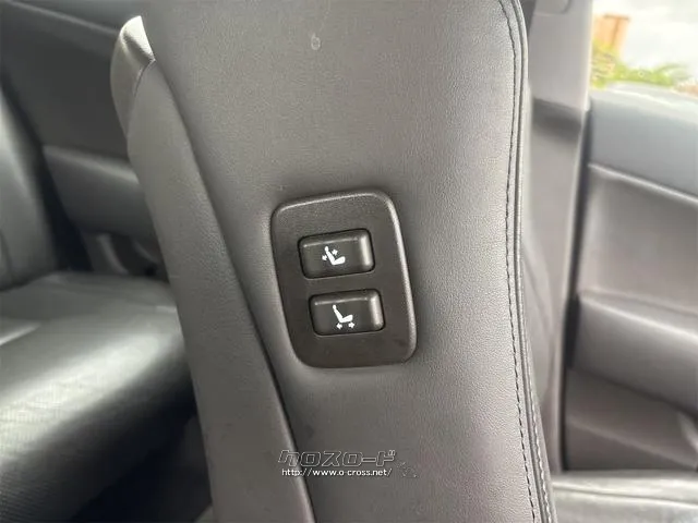 『TOTAL CAR SHOP FEEL』は、認証工場併設で整備もお任せください。法定点検記録簿付き☆詳細は『FEEL』の元気なスタッフまで→098-995-7141 トヨタ クラウンハイブリッド