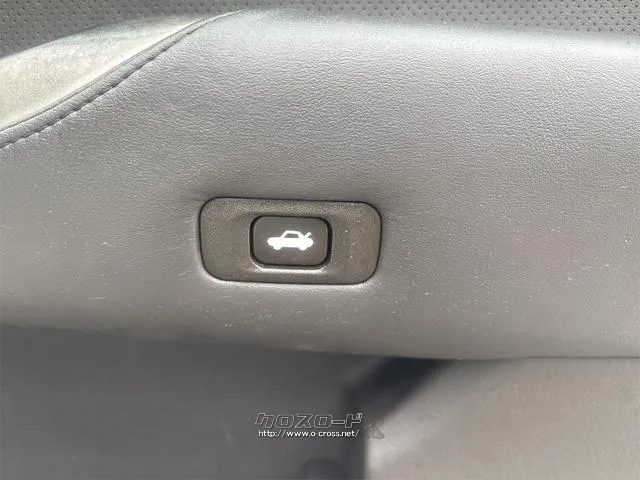 『TOTAL CAR SHOP FEEL』は、ナビ・ドライブレコーダーなどの取り付けもお任せください。お車のカスタマイズもお任せください。元気なスタッフまで→098-995-7141 トヨタ クラウンハイブリッド