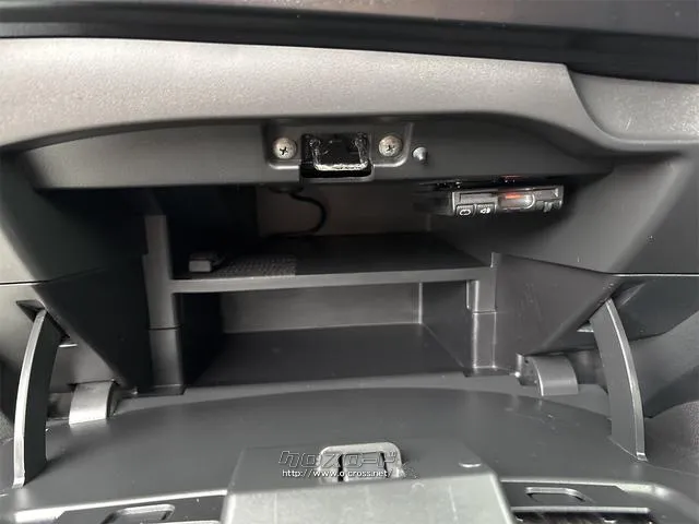 『FEEL』は、全車総額表示・第三者機関鑑定導入中・修復歴開示・走行管理システムで安心・安全をお届け!! ☆★☆詳細は『FEEL』の元気なスタッフまで♪♪♪→098-995-7141にお電話ください☆ 日産 ノート