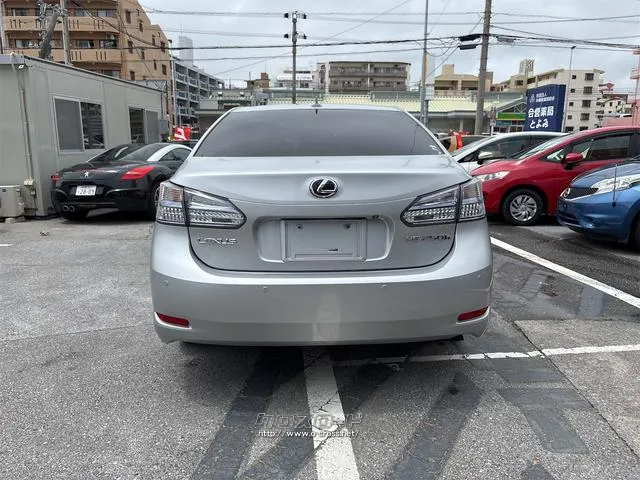 『TOTAL CAR SHOP FEEL』は、塩害コートもお任せください!!沖縄のサビから愛車を守ります☆★☆お問い合わせは『FEEL』の元気なスタッフまで→098-995-7141にお電話ください☆ レクサス HS