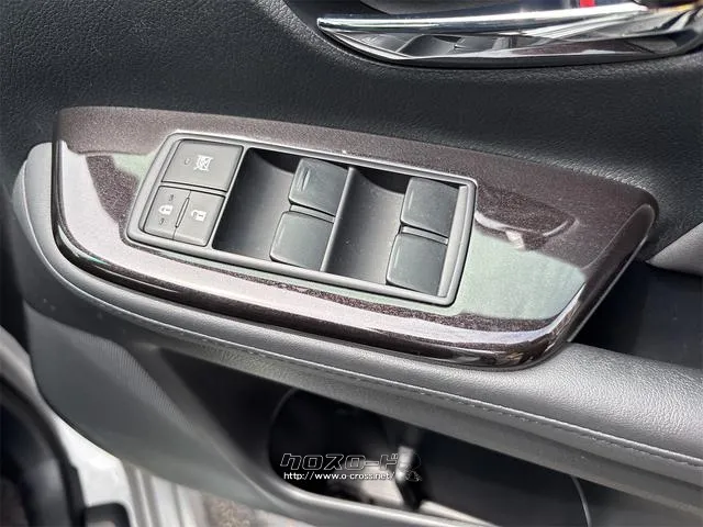 『TOTAL CAR SHOP FEEL』は車検も全力です!!整備や修理だけでもお気軽にお問い合わせください!!☆★☆詳細は『FEEL』の元気なスタッフまで→098-998-7141にお電話ください♪ レクサス HS
