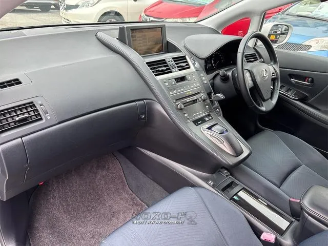 『FEEL』は、全車総額表示・第三者機関鑑定導入中・修復歴開示・走行管理システムで安心・安全をお届け!! ☆★☆詳細は『FEEL』の元気なスタッフまで♪♪♪→098-995-7141にお電話ください☆ レクサス HS