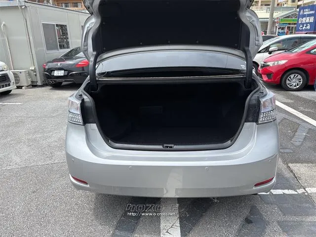 『TOTAL CAR SHOP FEEL』は、塩害コートもお任せください!!沖縄のサビから愛車を守ります☆★☆お問い合わせは『FEEL』の元気なスタッフまで→098-995-7141にお電話ください☆ レクサス HS