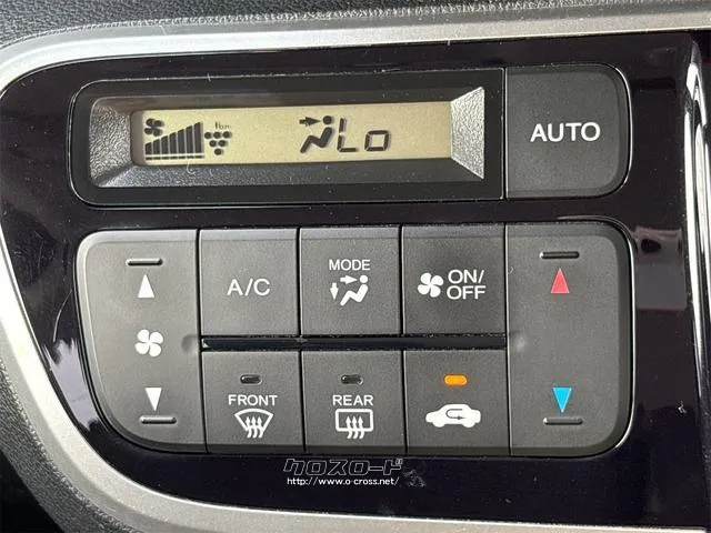 『FEEL』は、全車総額表示・第三者機関鑑定導入中・修復歴開示・走行管理システムで安心・安全をお届け!! ☆★☆詳細は『FEEL』の元気なスタッフまで♪♪♪→098-995-7141にお電話ください☆ ホンダ N-BOX+