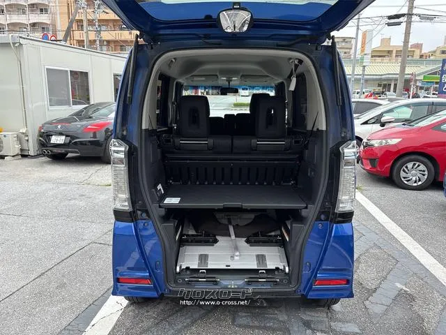 『FEEL』は、全車総額表示・第三者機関鑑定導入中・修復歴開示・走行管理システムで安心・安全をお届け!! ☆★☆詳細は『FEEL』の元気なスタッフまで♪♪♪→098-995-7141にお電話ください☆ ホンダ N-BOX+