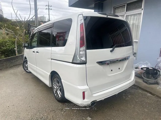 『TOTAL CAR SHOP FEEL』は、アンダーコートもお任せください。沖縄の錆からお車を守ります☆詳細は『FEEL』の元気なスタッフまで→0078-6042-5806☆ 日産 セレナ