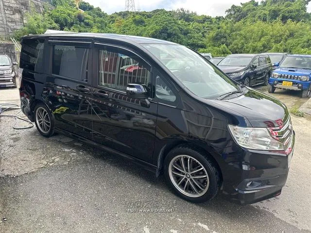 『TOTAL CAR SHOP FEEL』は買取満足度に自信あり!!出張査定も随時受付中です!! ☆★☆詳細は『FEEL』の元気なスタッフまで →0078-6042-5806☆★ ホンダ ステップワゴン