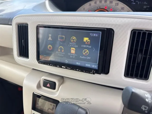 『TOTAL CAR SHOP FEEL』はナビ・オーディオも販売しております。お気に入りの一台を見つけて下さい!☆詳細は『FEEL』の元気なスタッフまで☆→098-995-7141にお電話ください♪ ダイハツ ムーヴキャンバス