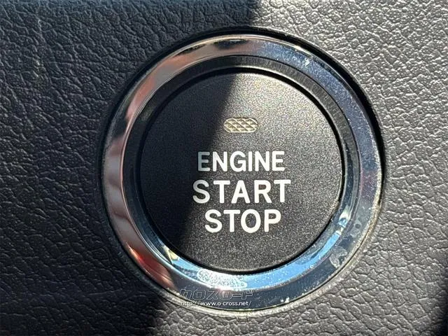 『TOTAL CAR SHOP FEEL』はナビ・オーディオも販売しております。お気に入りの一台を見つけて下さい!☆詳細は『FEEL』の元気なスタッフまで☆→098-995-7141にお電話ください♪ トヨタ ヴォクシー