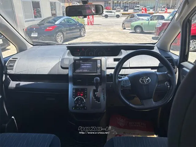 『TOTAL CAR SHOP FEEL』は、塩害コートもお任せください!!沖縄のサビから愛車を守ります☆★☆お問い合わせは『FEEL』の元気なスタッフまで→098-995-7141にお電話ください☆ トヨタ ヴォクシー