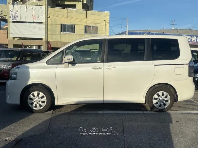 『TOTAL CAR SHOP FEEL』は車検も全力です!!整備や修理だけでもお気軽にお問い合わせください!!☆★☆詳細は『FEEL』の元気なスタッフまで→098-998-7141にお電話ください♪ トヨタ ヴォクシー