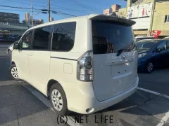 トヨタ ヴォクシー