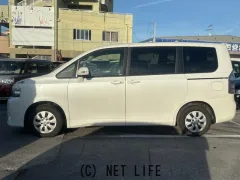 トヨタ ヴォクシー