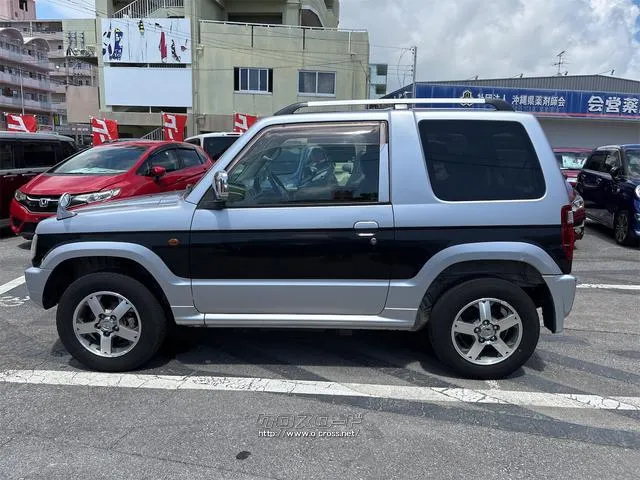 『TOTAL CAR SHOP FEEL』は、ナビ・ドライブレコーダーなどの取り付けもお任せください。お車のカスタマイズもお任せ!お問い合わせは『FEEL』のスタッフまで♪→098-995-7141☆ 三菱 パジェロミニ