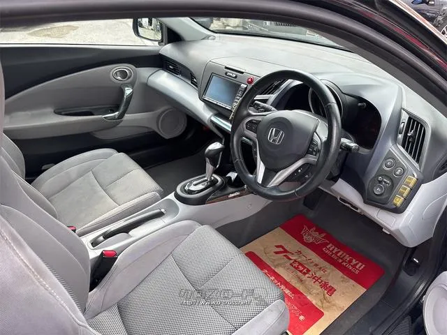 『TOTAL CAR SHOP FEEL』は、ボディーコーティングやフィルム施工等オプションも多数ご用意しております!☆★☆お問い合わせは『FEEL』の元気なスタッフまで♪→098-995-7141☆ ホンダ CR-Z