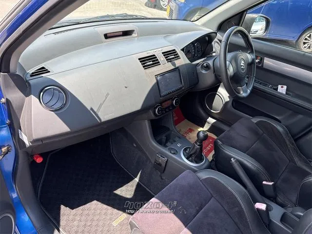 『TOTAL CAR SHOP FEEL』は、外装クリーニング&内装クリーニングでピカピカ納車!!☆★☆お問い合わせは『FEEL』の元気なスタッフまで!!→098-995-7141にお電話ください♪♪ スズキ スイフト
