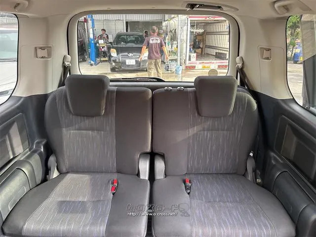 『TOTAL CAR SHOP FEEL』は、納車前にしっかり点検・整備!オイルやエレメント等も交換後、納車します!! ☆★☆詳細は『FEEL』の元気なスタッフまで→0078-6042-5806☆★☆ トヨタ ヴォクシー