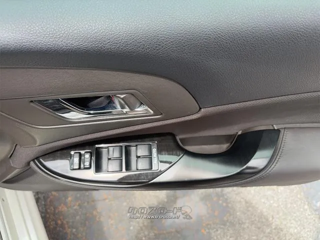 『TOTAL CAR SHOP FEEL』は、外装クリーニング&内装クリーニングでピカピカ納車!!☆★☆お問い合わせは『FEEL』の元気なスタッフまで!!→098-995-7141にお電話ください♪♪ トヨタ クラウンアスリート