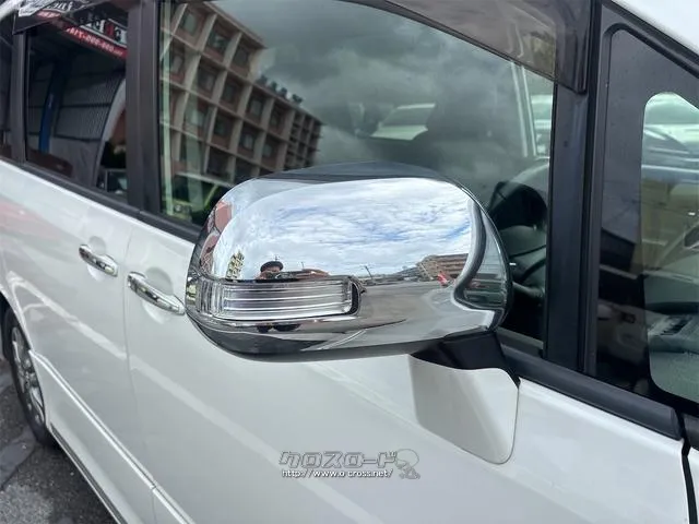『TOTAL CAR SHOP FEEL』は、ハンドルカバーやアクセサリー、ホイール等の販売も充実!お客様のカーライフをサポート☆詳細は『FEEL』の元気なスタッフまで→0078-6042-5806☆ トヨタ ヴォクシー
