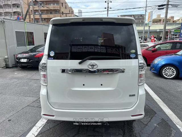 『TOTAL CAR SHOP FEEL』は車検も全力です!!整備や修理だけでもお気軽にお声掛け下さい!! ☆★☆詳細は『FEEL』の元気なスタッフまで → 0078-6042-5806☆★☆ トヨタ ヴォクシー