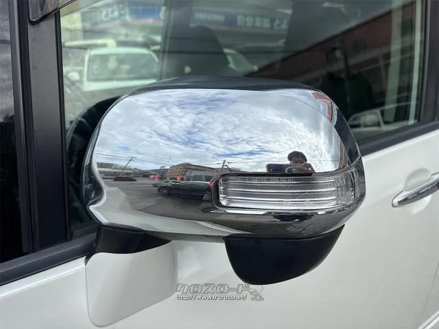 『FEEL』は、全車総額表示・第三者機関鑑定導入中・修復歴開示・走行管理システムで安心・安全をお届け!!詳細は『FEEL』の元気なスタッフまで♪♪♪→0078-6042-5806にお電話ください!!☆ トヨタ ヴォクシー