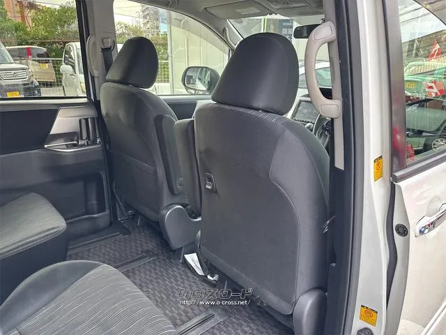 『TOTAL CAR SHOP FEEL』なら整備も板金塗装もお任せください!お客様のカーライフを充実サポート!!☆★☆詳細は『FEEL』の元気なスタッフまで → 0078-6042-5806☆★☆ トヨタ ヴォクシー