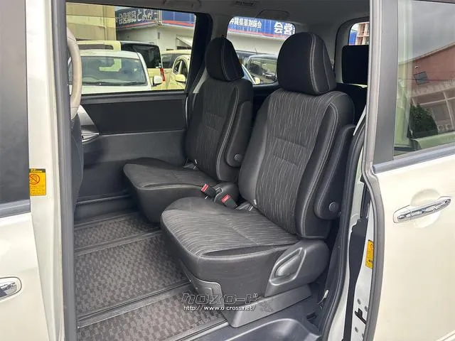 『TOTAL CAR SHOP FEEL』は買取満足度に自信あり!!出張査定も随時受付中です!! ☆★☆詳細は『FEEL』の元気なスタッフまで →0078-6042-5806にお電話ください☆★ トヨタ ヴォクシー