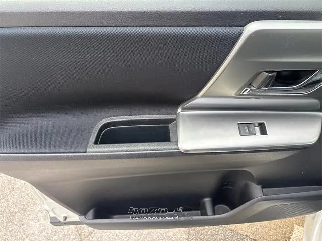 『FEEL』は、全車総額表示・第三者機関鑑定導入中・修復歴開示・走行管理システムで安心・安全をお届け!!詳細は『FEEL』の元気なスタッフまで♪♪♪→0078-6042-5806にお電話ください!!☆ トヨタ ヴォクシー
