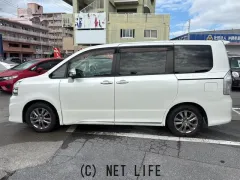 トヨタ ヴォクシー
