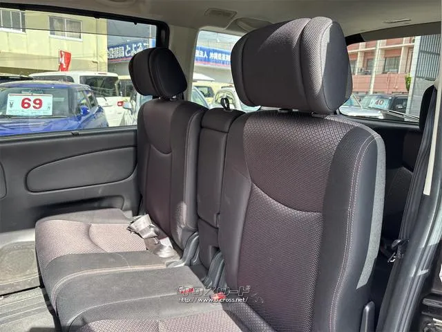 『TOTAL CAR SHOP FEEL』は、認証工場併設で整備もお任せください!!法定点検記録簿付き☆お問い合わせは『FEEL』の元気なスタッフまで!☆→098-995-7141にお電話ください♪♪ 日産 セレナ